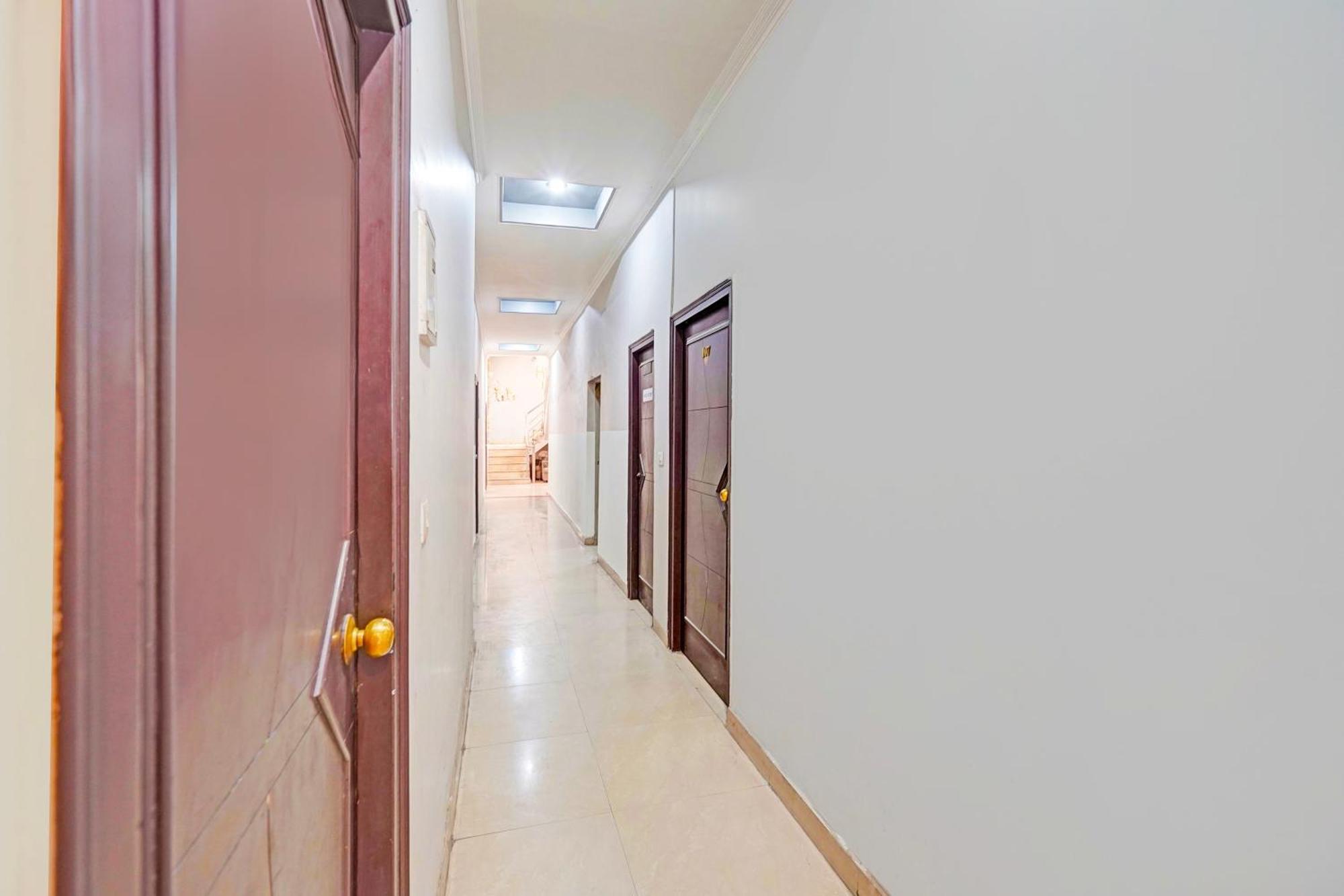 Hotel Super Collection O Race Course Dehradun Esterno foto